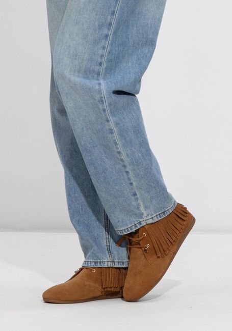 Camelfarbene MARUTI Schn&uuml;rschuhe EDEN - large