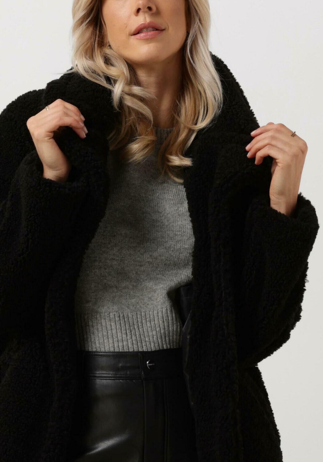 Black teddy coat short hotsell