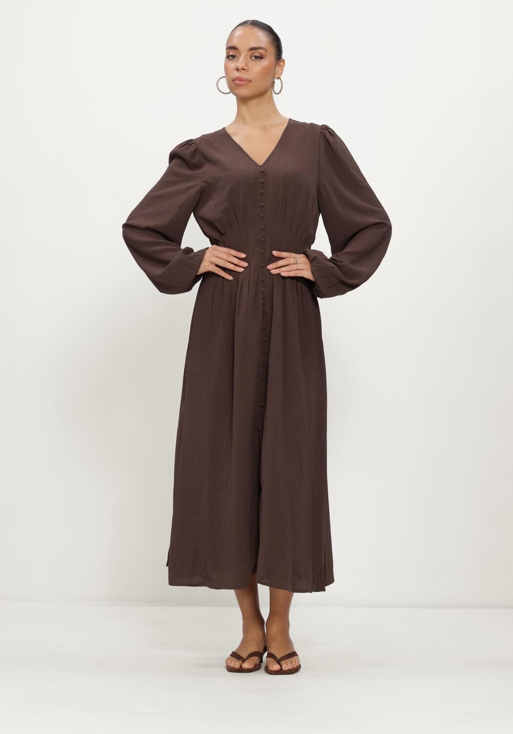 Braune NEO NOIR Maxikleid ANNELIE SOLID CREPE DRESS - large
