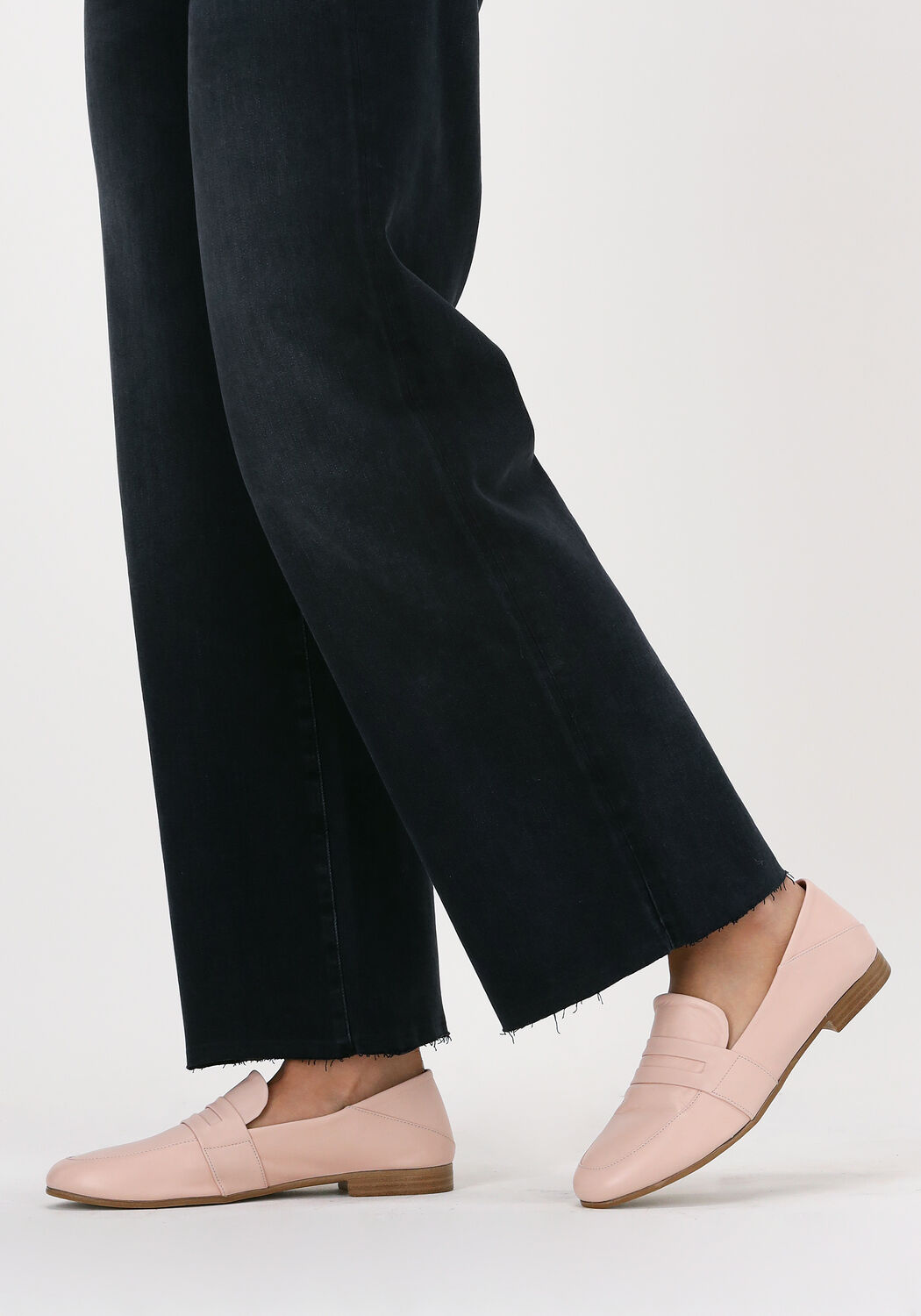 Rosane NOTRE-V Loafer 483008 - large