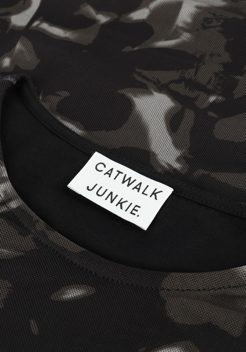 Gr&uuml;ne CATWALK JUNKIE Top LS SHADOW LEAVES - large