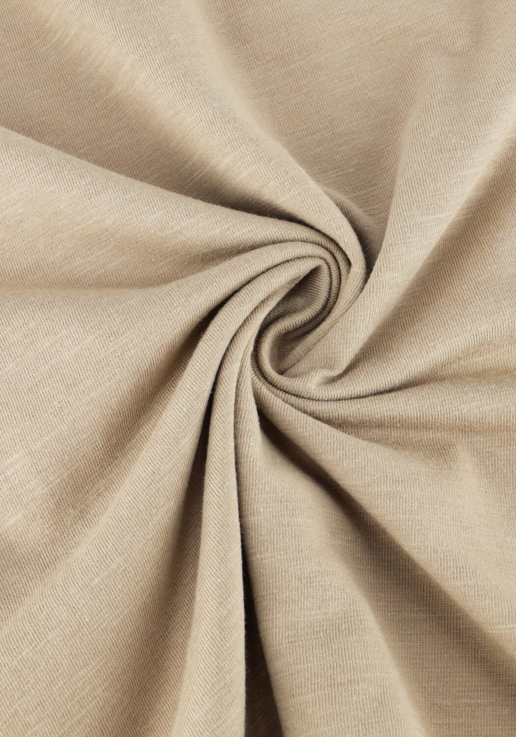 Beige CC HEART T-shirt BASIC V-NECK T-SHIRT - large