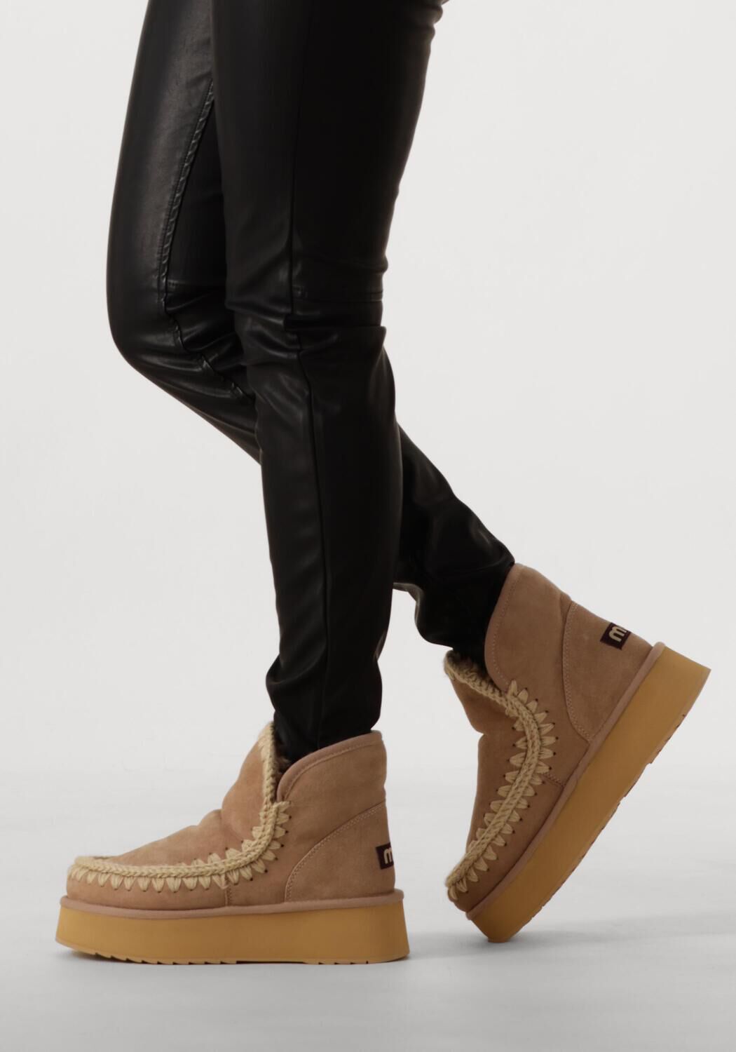 ABU 4601 RD イマエ Beige MOU Winterstiefel MINI ESKIMO PLATFORM BOOT | Omoda