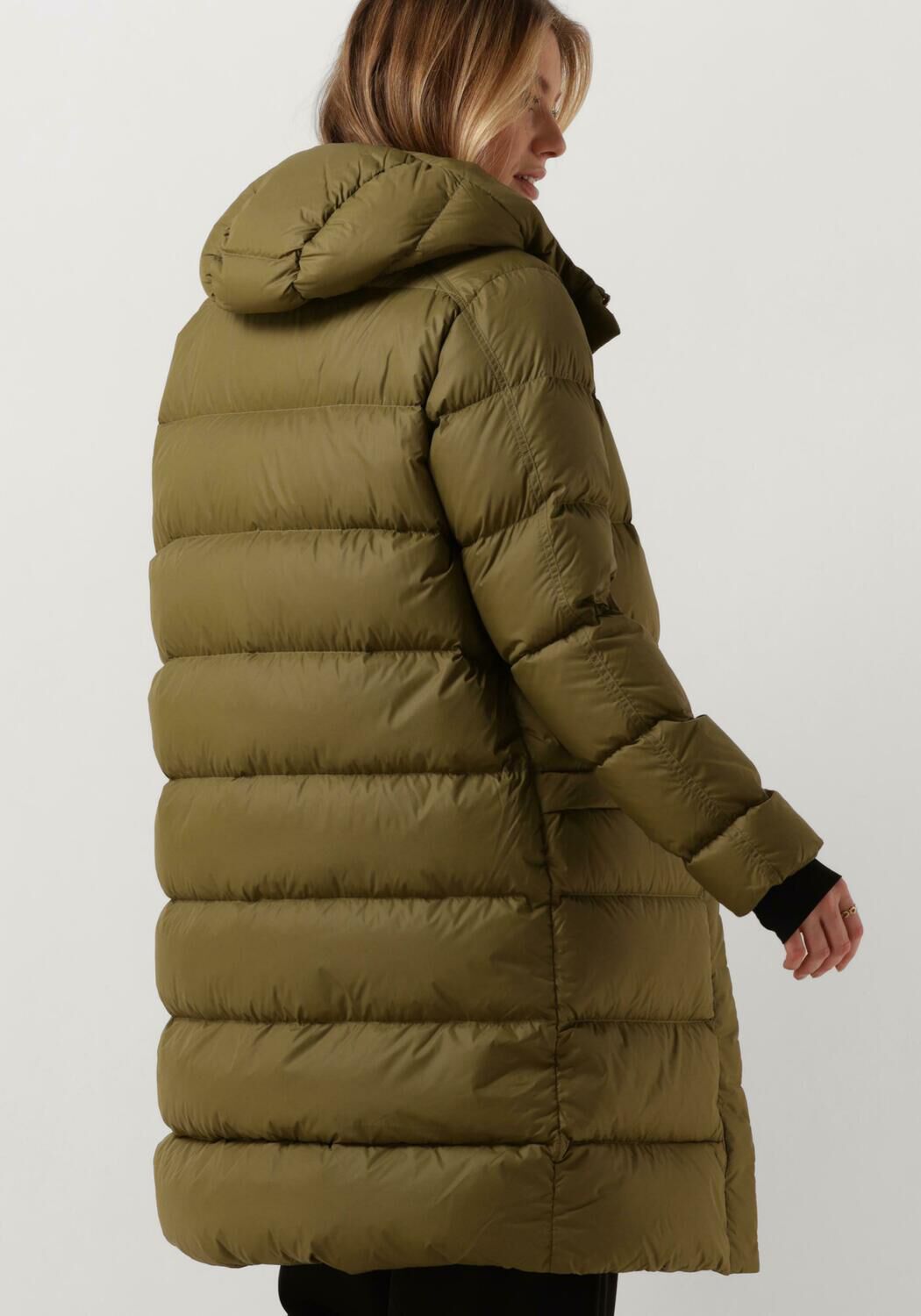 gr ne peak performance wattierte jack w frost down coat