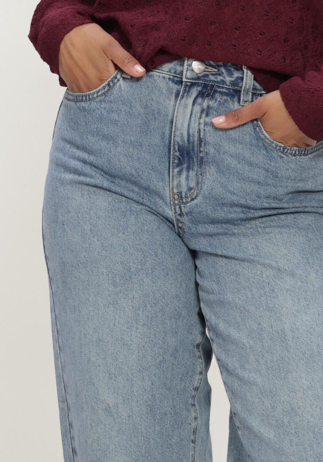 Hellblau OBJECT Straight leg jeans OBJMIU ZOE MW BARREL ANKLE JEANS NOOS - large