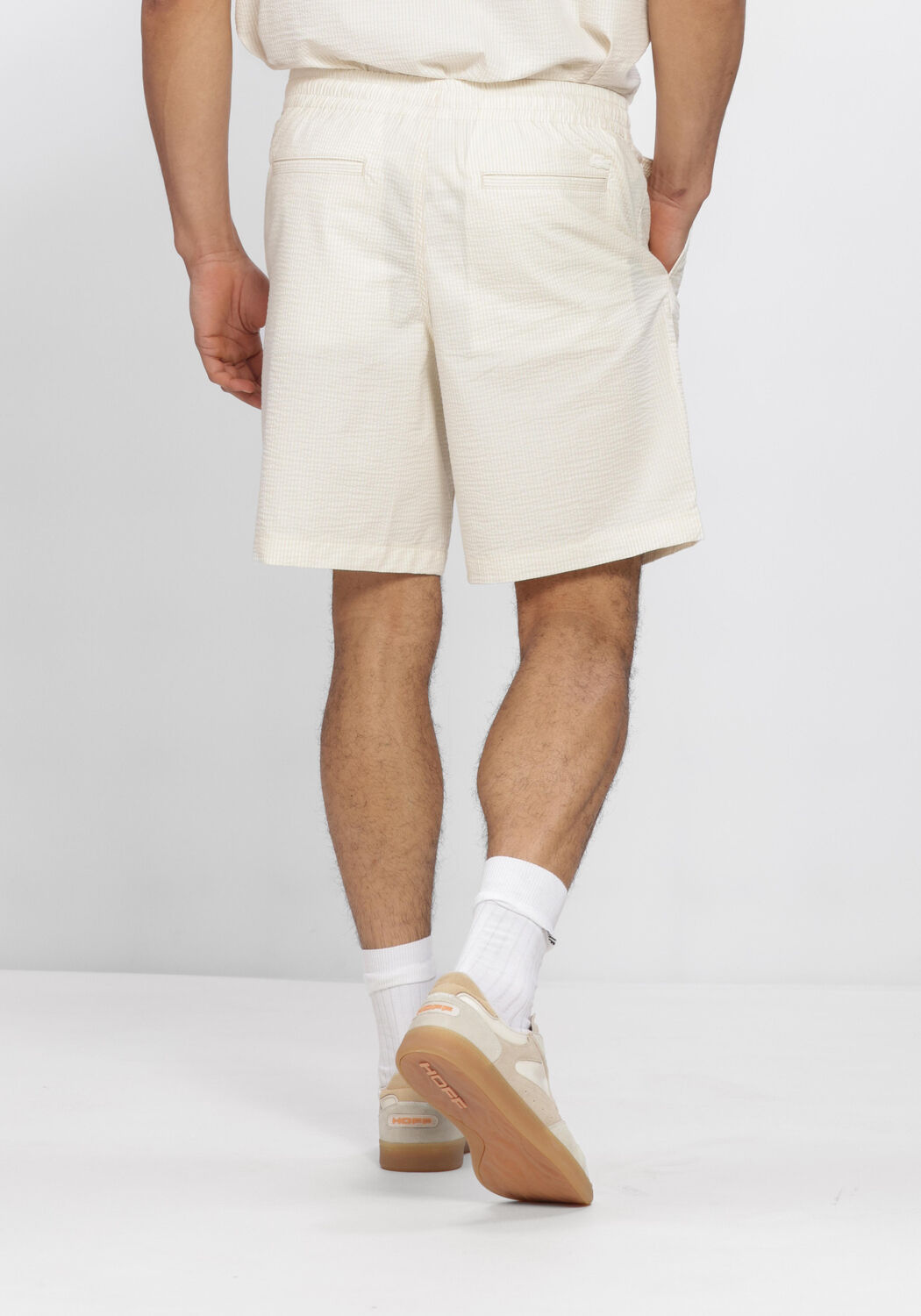 Ecru LACOSTE Kurze Hose RELAXED FIT WAFFLE TEXTURE SHORTS - large
