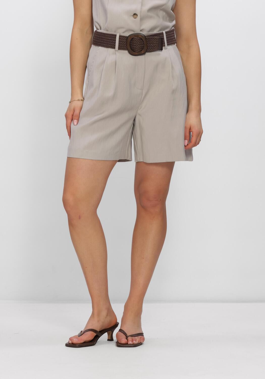 Graue WITHBLACK Hosen WBLMARITSA HW TAILORED SHORTS - large