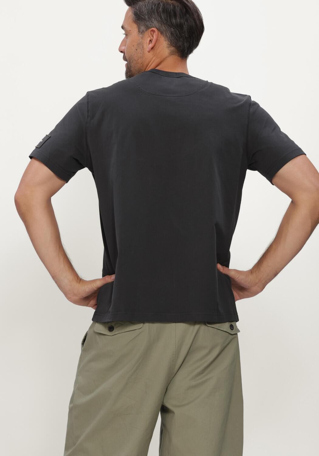 Anthrazit CALVIN KLEIN T-shirt SS CLSC SUEDED JERSEY BADGE TEE - large