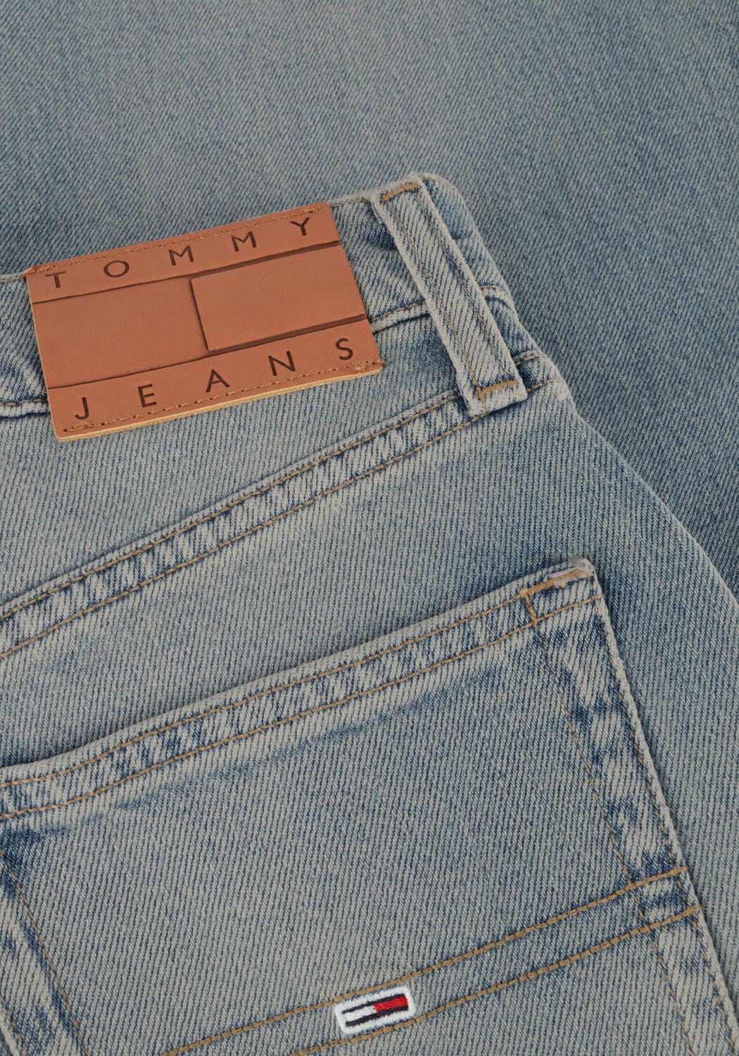 Hellblau TOMMY JEANS Wide jeans DETSY MD LS DH6112 - large