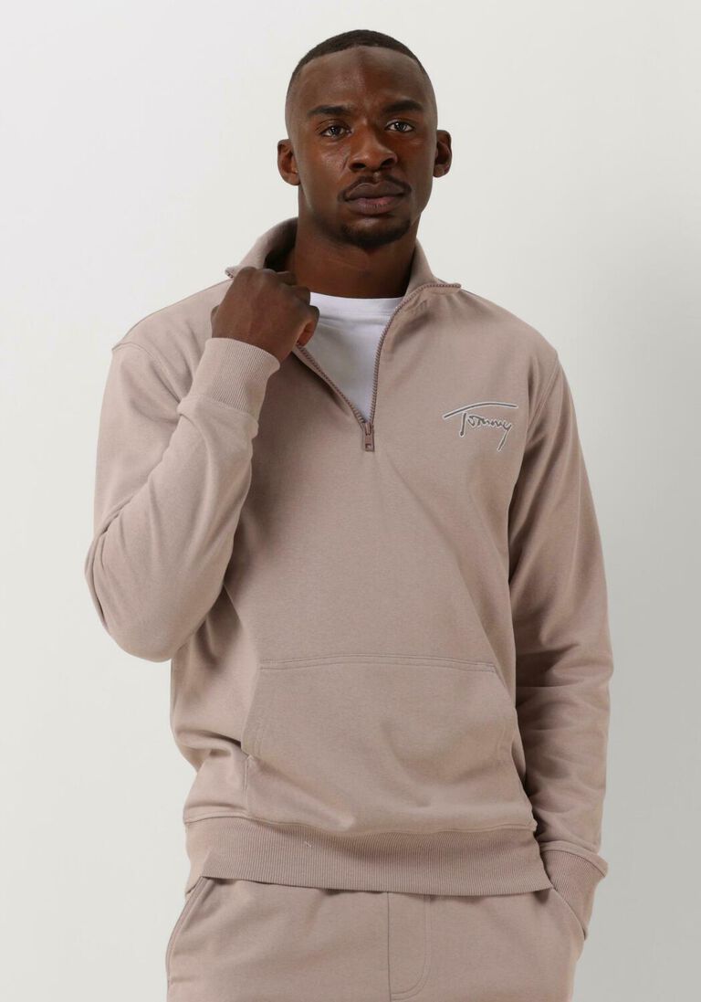 beige tommy jeans pullover tjm reg signature half zip