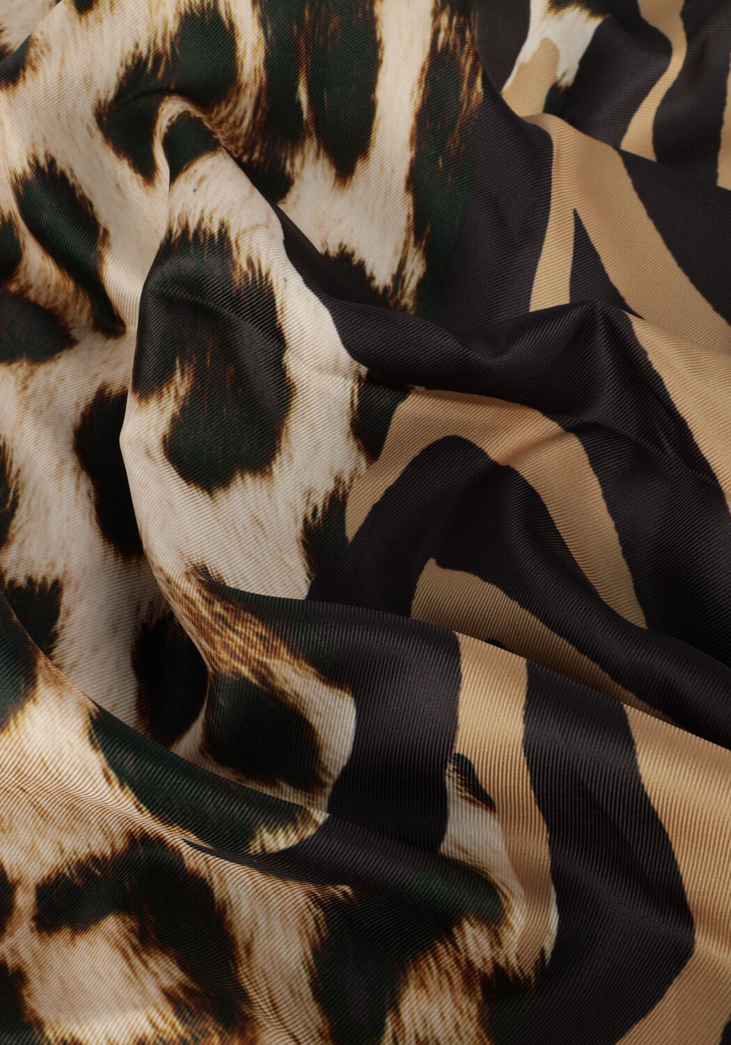 Braune GUESS Schal SCARF 90X180 - large