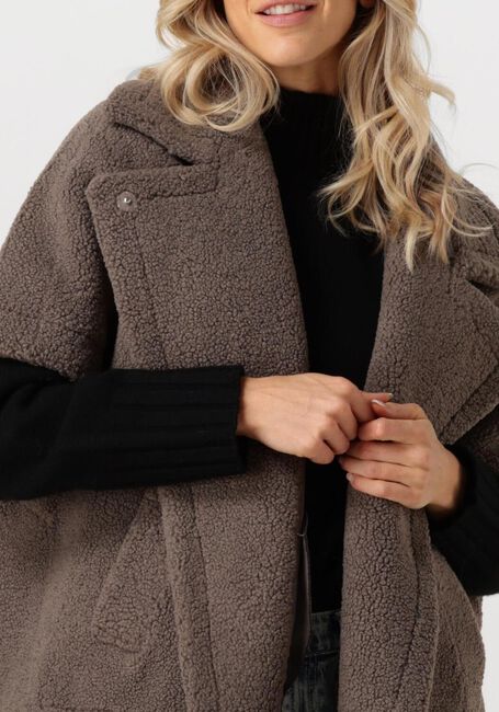 Braune KNIT-TED Mäntel TAMMIE - large