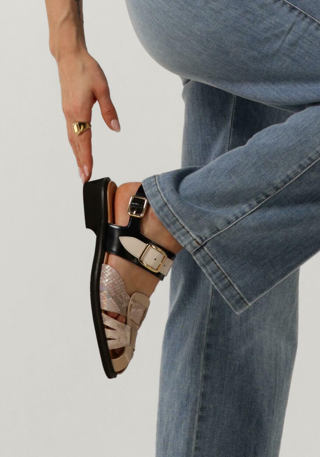 Braune PERTINI Sandalen 32716 - large