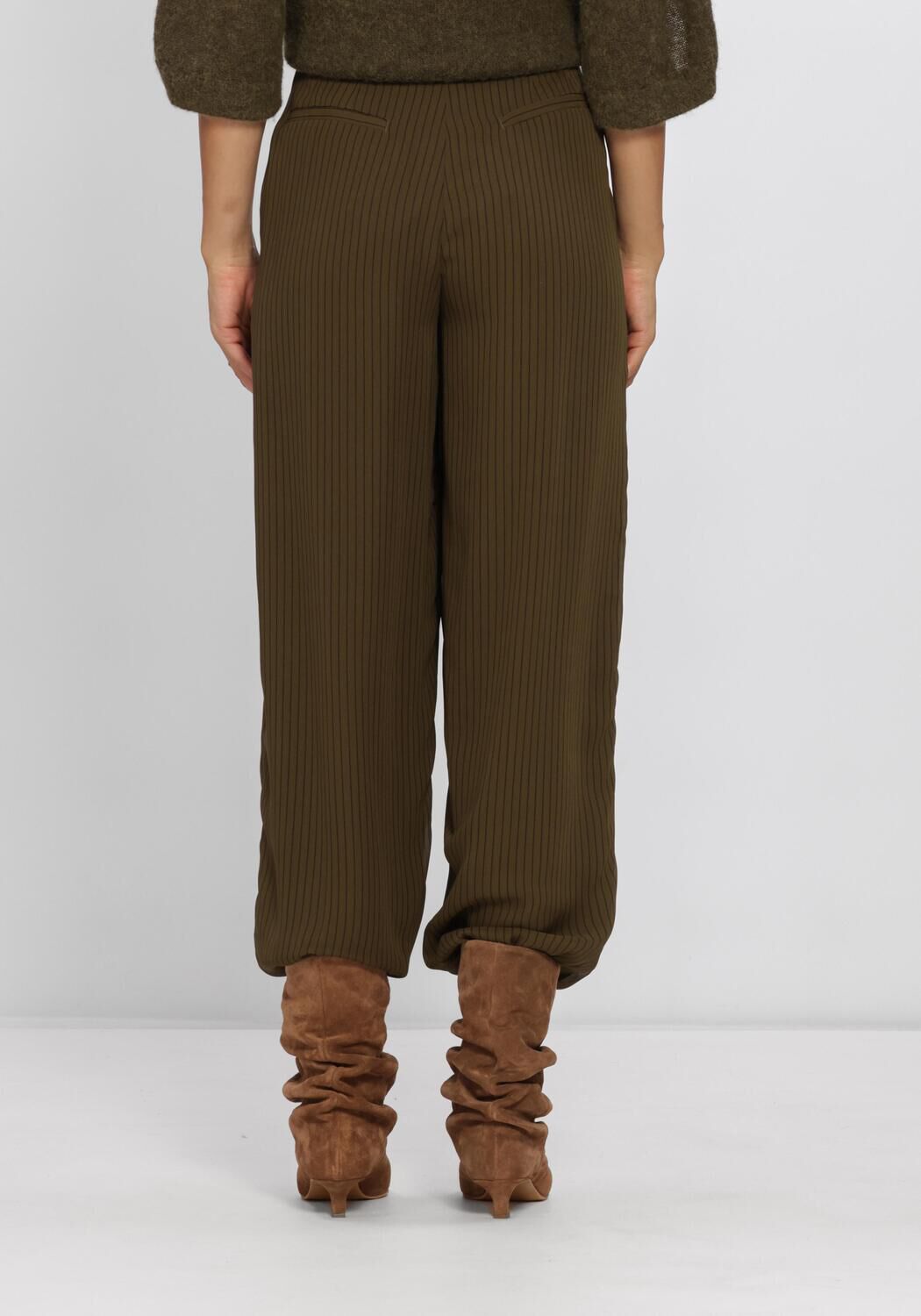 Olive DANTE6 Weite Hose GILBERY PINSTRIPE BALLOON PANTS - large