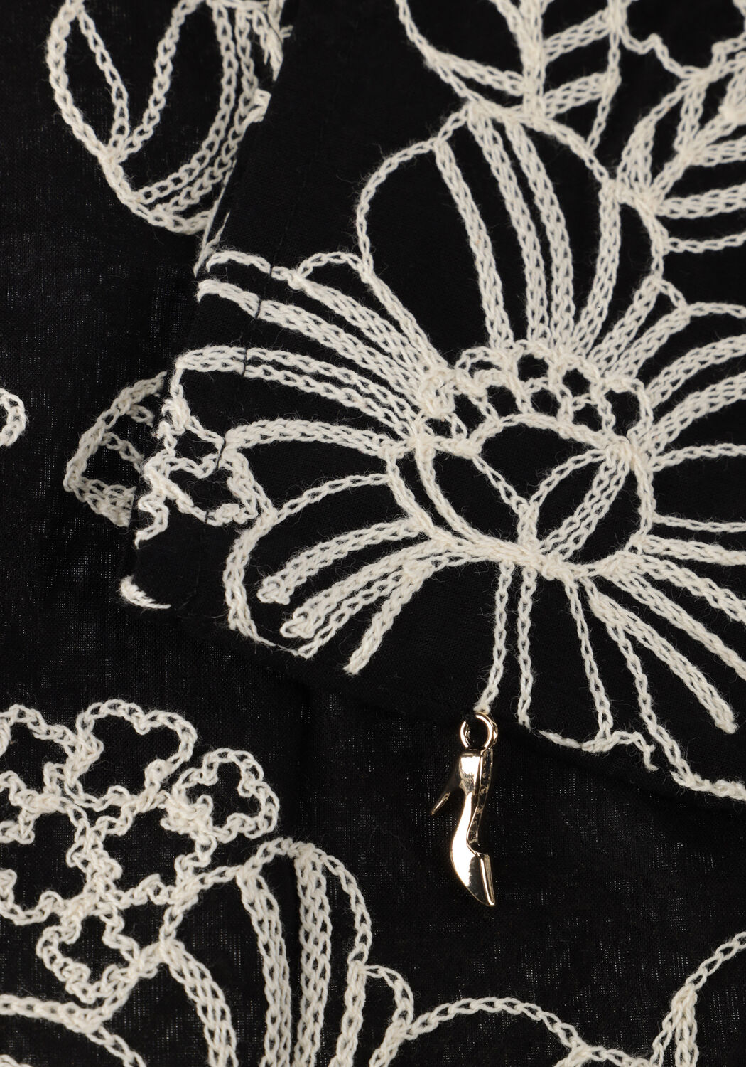 Schwarze JANSEN AMSTERDAM Midikleid WGE517 EMBROIDERED DRESS 3/4 SLEEVE V-NECK - large