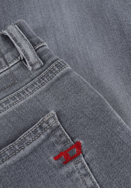 Graue DIESEL Slim fit jeans 2019 D-STRUKT - large