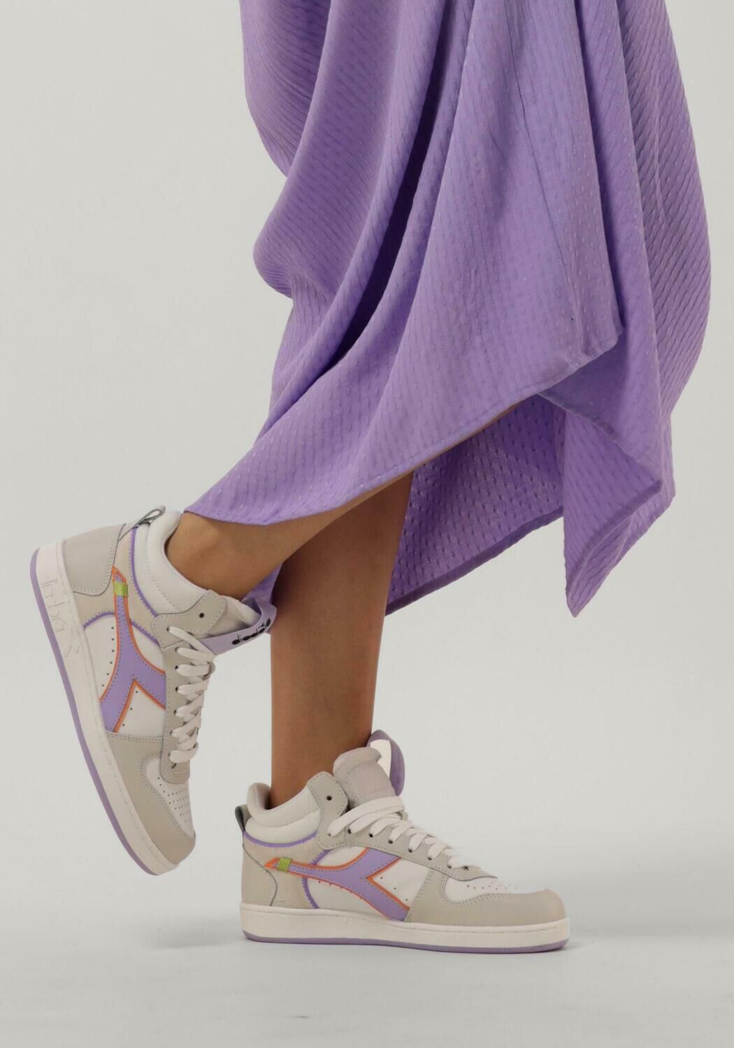 Wei&szlig;e DIADORA Sneaker High MAGIC BASKET DEMI LABEL WOMAN - large