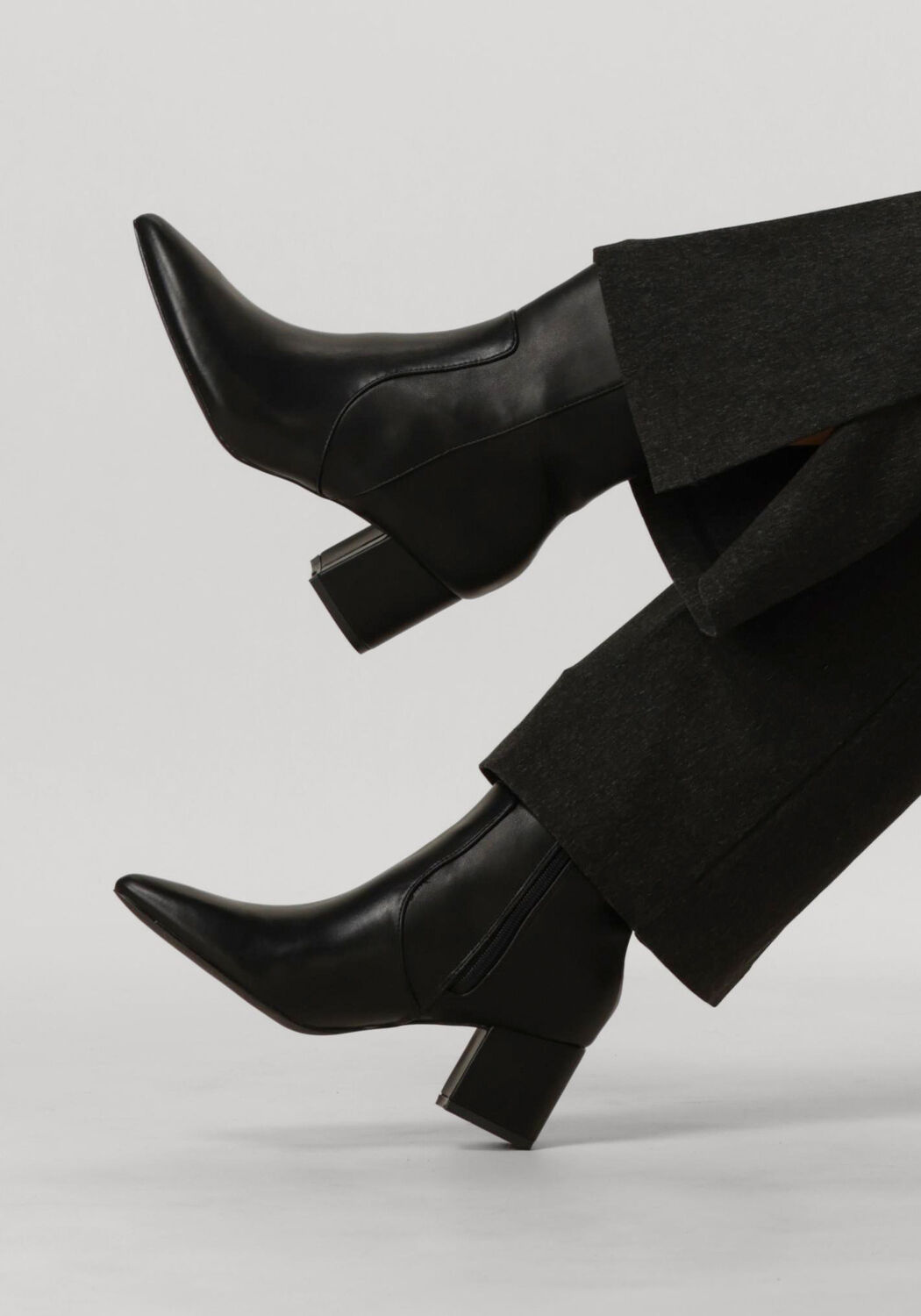 Schwarze OMODA Stiefeletten 0591-2 - large