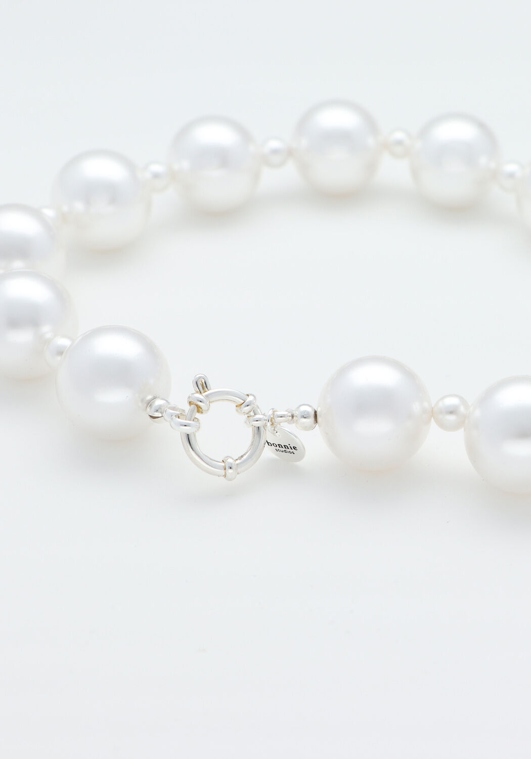 Wei&szlig;e BONNIE STUDIOS Kette MOONLIGHT PEARL NECKLACE - large