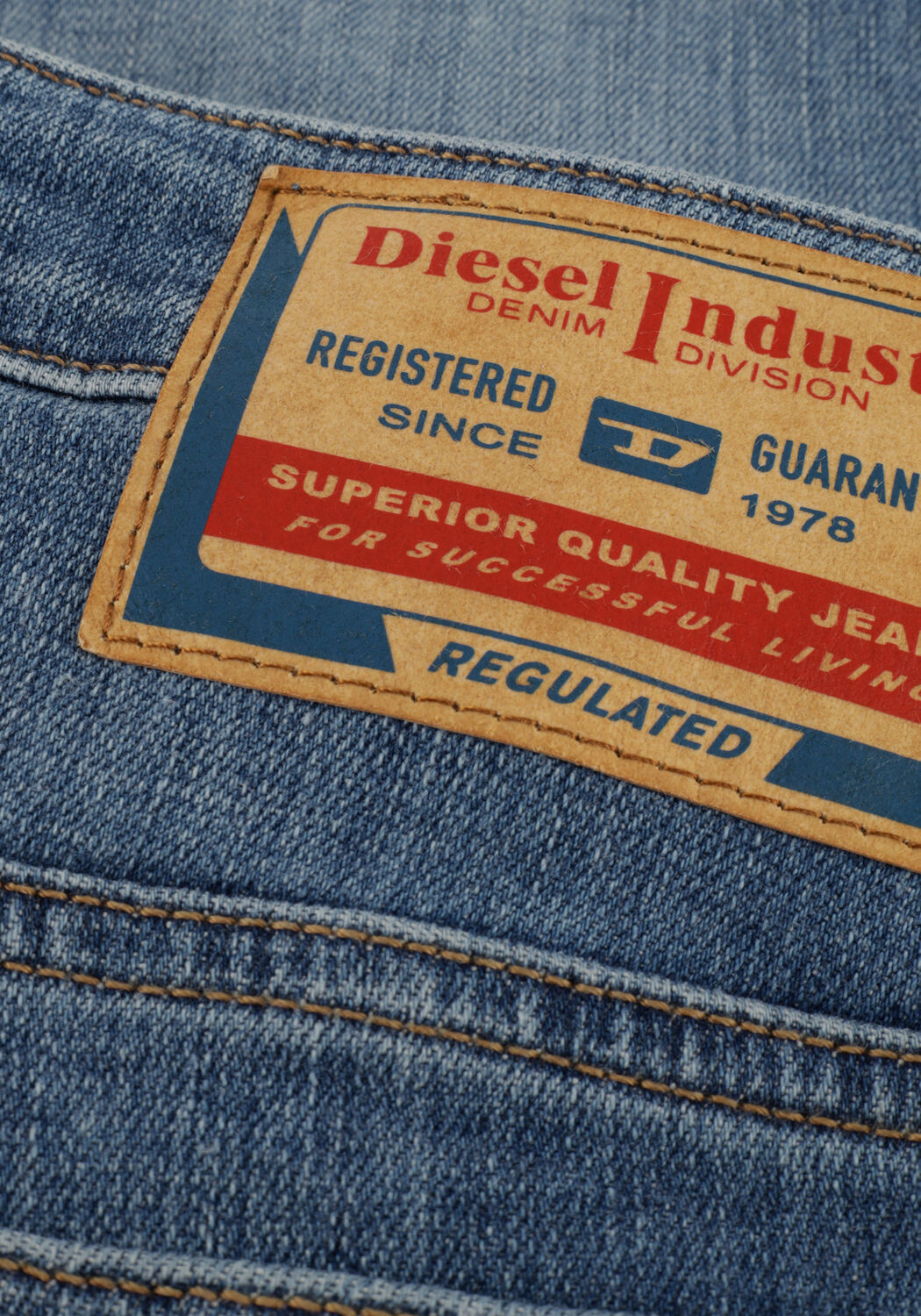 Hellblau DIESEL Straight leg jeans D-YENNOX - large