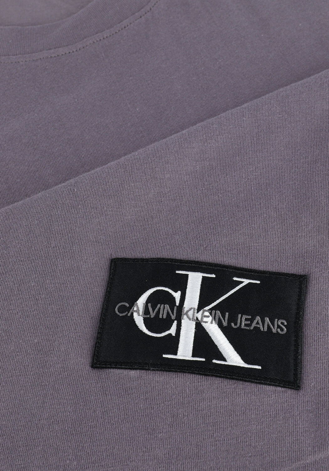 Graue CALVIN KLEIN T-shirt BADGE TURN UP SLEEVE - large