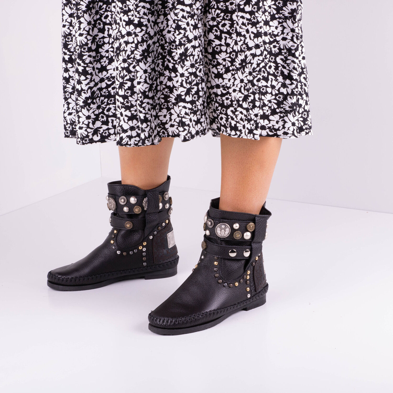 Schwarze KARMA OF CHARME Stiefeletten STRA 2 COSMO - large