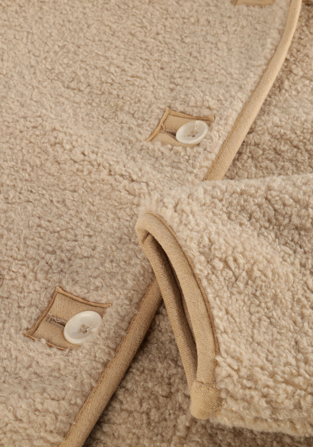 Beige CIRCLE OF TRUST Teddy-Jacke BECKY JACKET - large