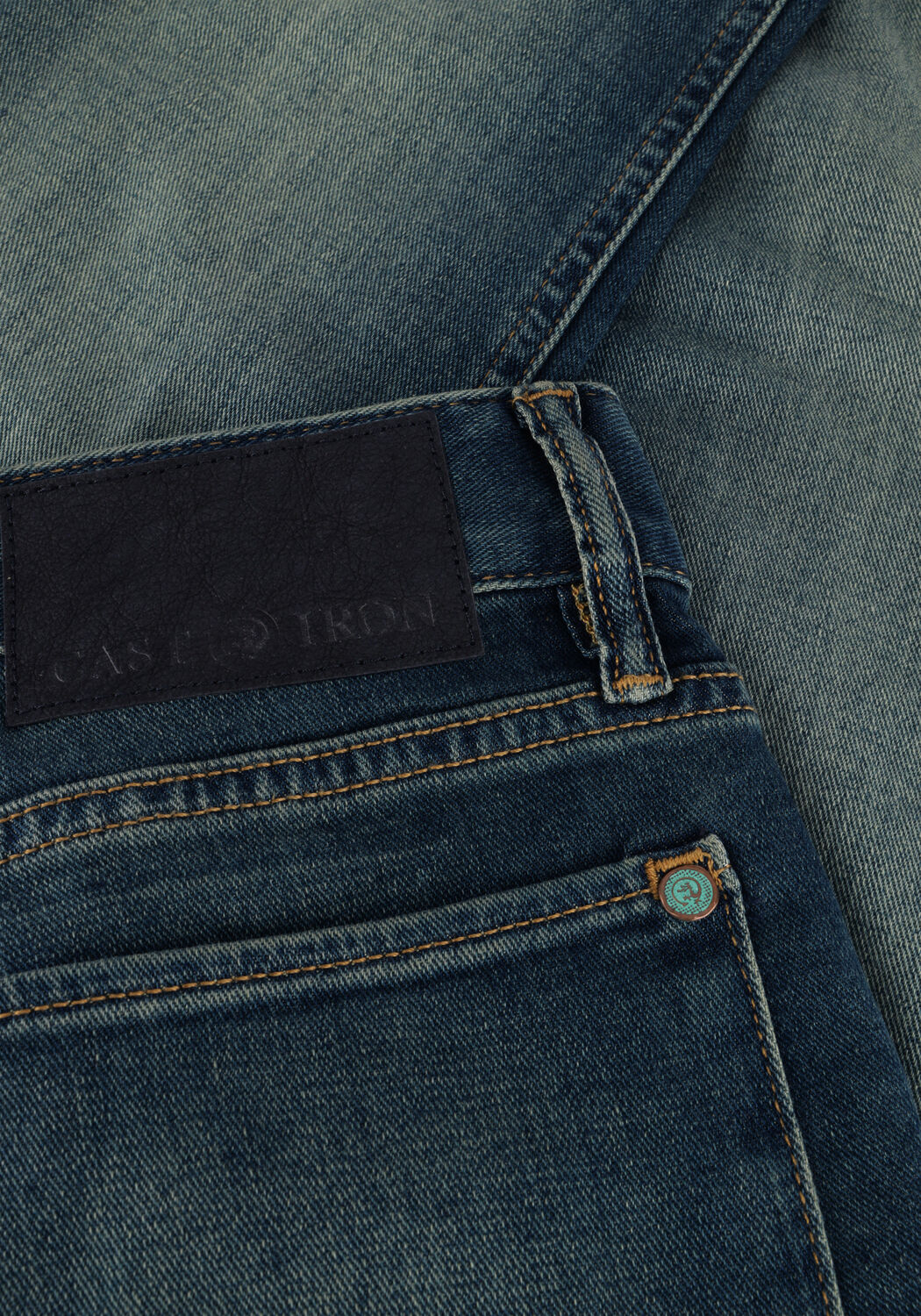 Blaue CAST IRON Slim fit jeans RISER SLIM WORN-IN BLUE DENIM - large