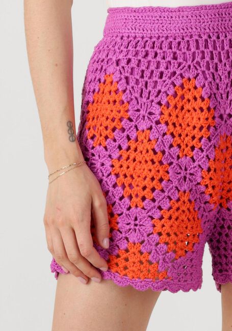 Orangene HARPER & YVE Kurze Hosen LOCA-SH - large