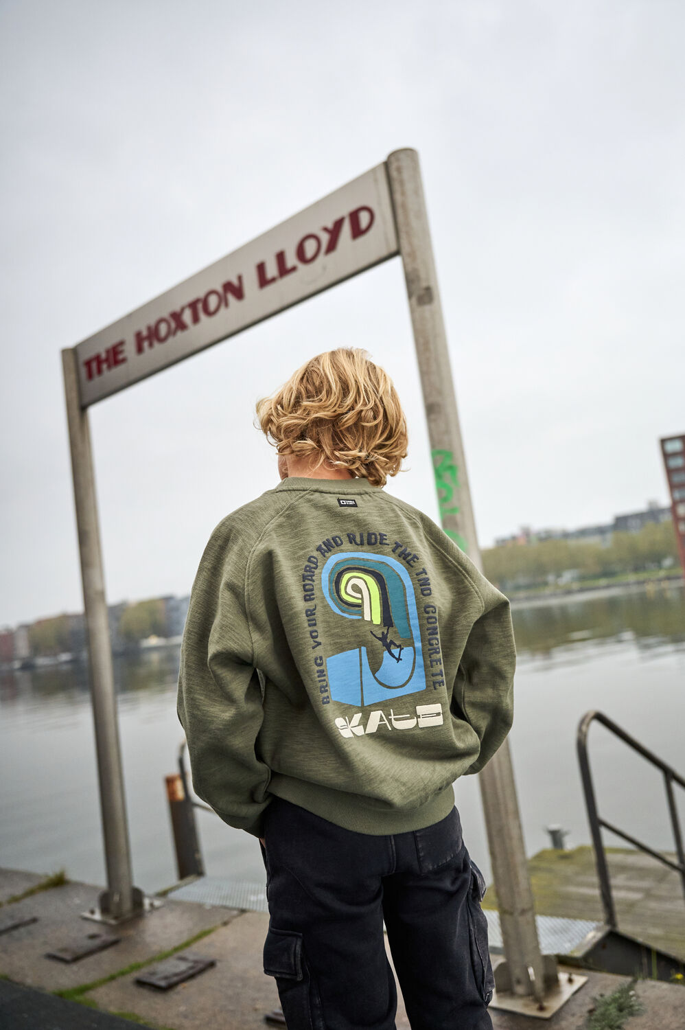 Olive TUMBLE 'N DRY Sweatshirt HALFPIPE - large