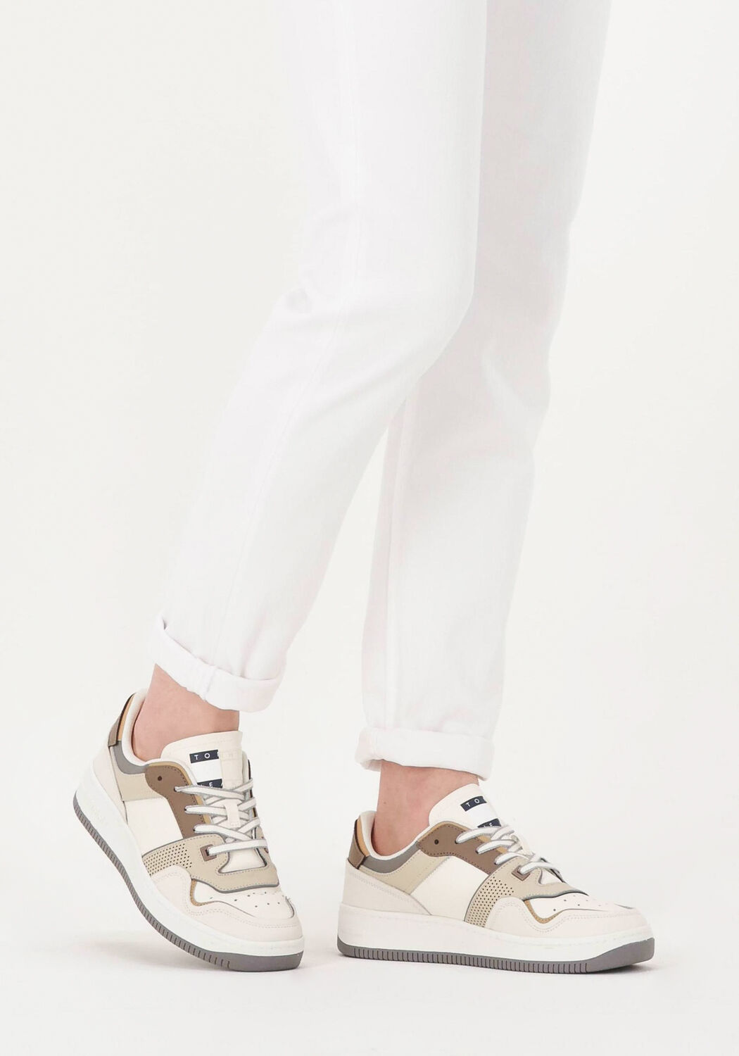 Beige TOMMY JEANS Sneaker Low TOMMY JEANS ELEVATED BASKET - large