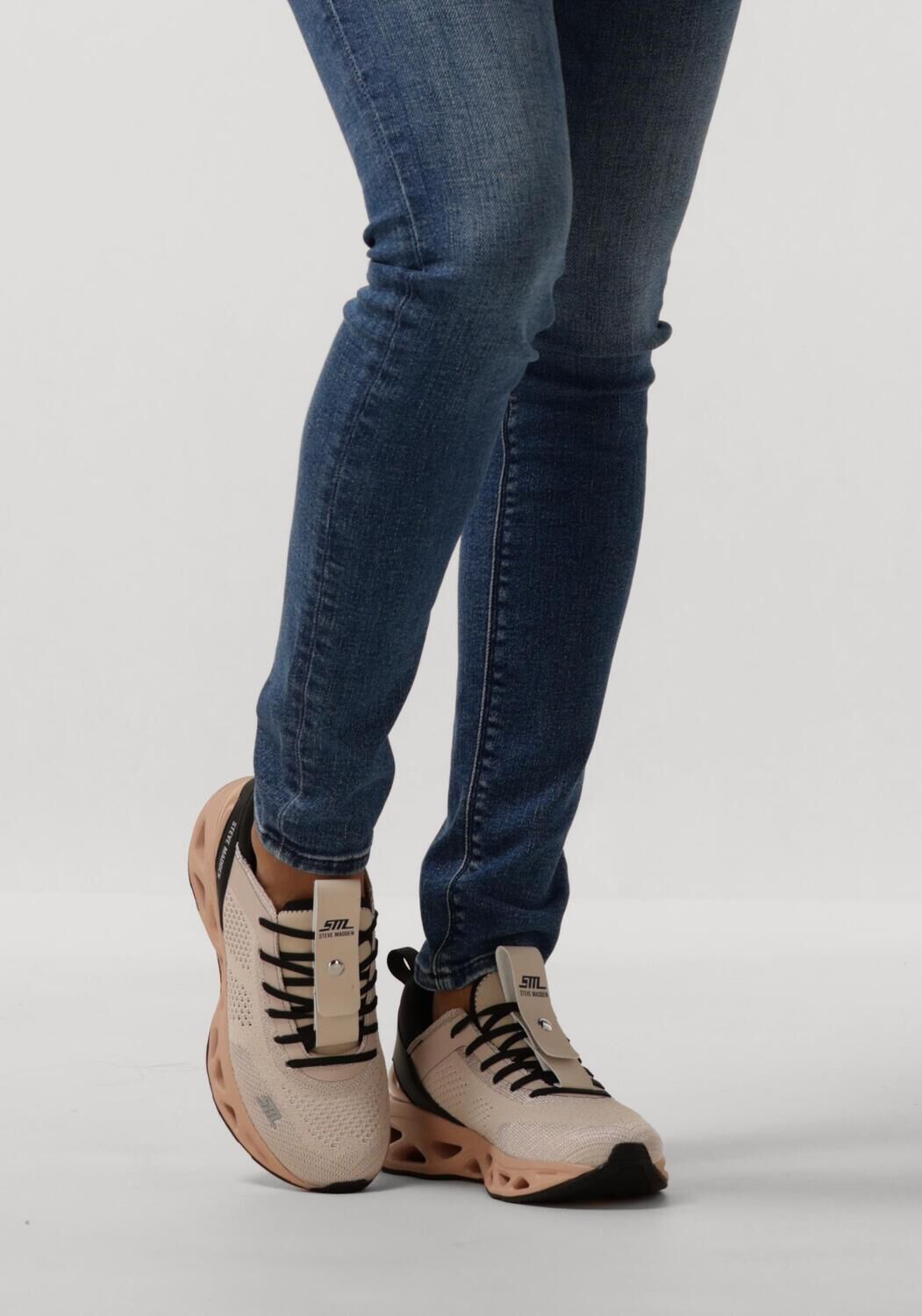 Rosane STEVE MADDEN Sneaker Low SURGE 1 - large