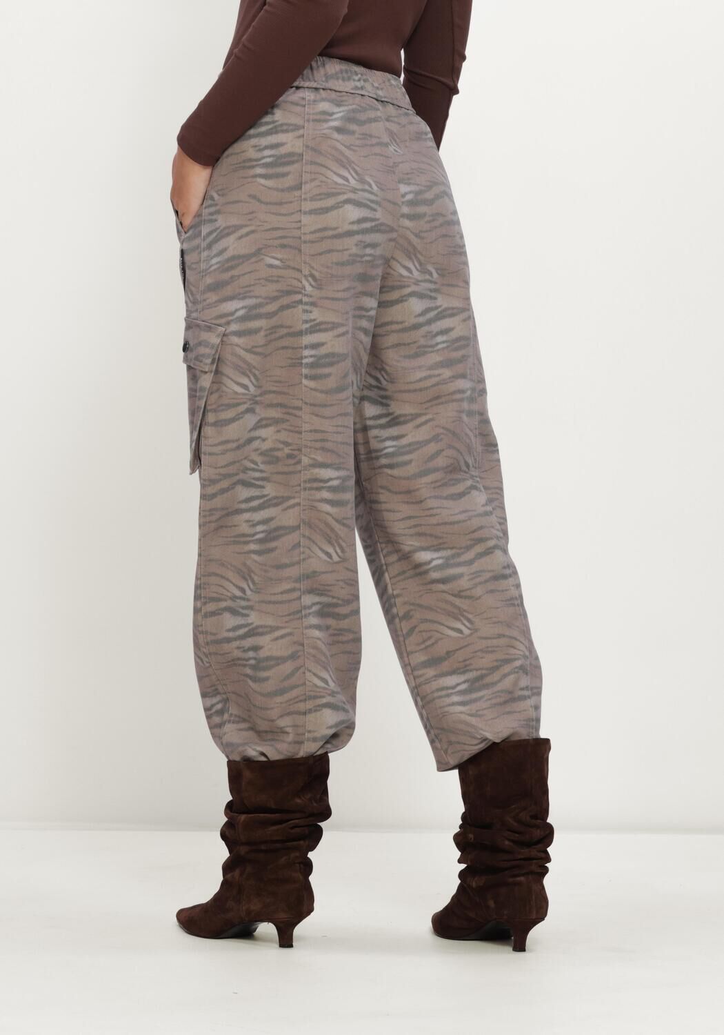 Schwarze ALIX THE LABEL Cargohosen LADIES WOVEN CARGO PANTS - large