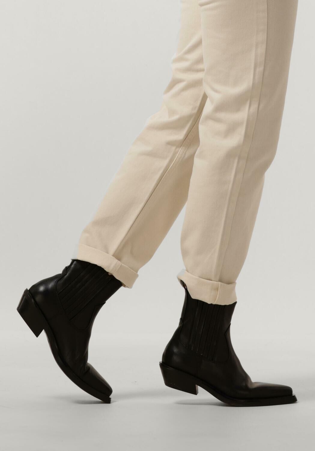 Schwarze NOTRE-V Stiefeletten AS136 - large