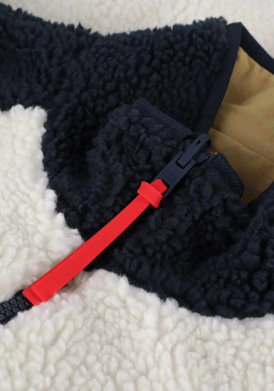 Nicht-gerade weiss TOMMY JEANS Jack TJM REVERSIBLE SHERPA JACKET - large