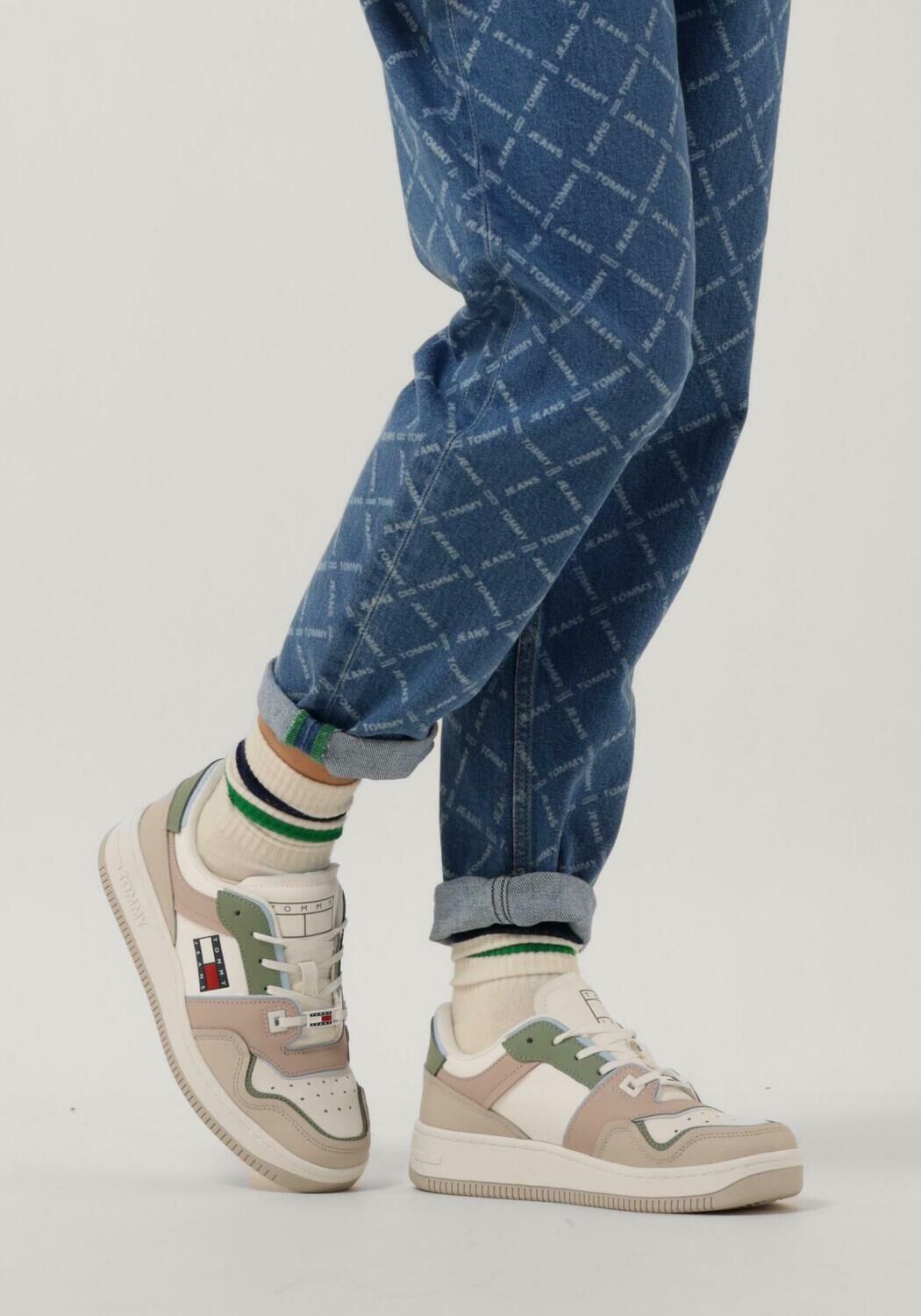 Beige TOMMY JEANS Sneaker Low TOMMY JEANS POP BASKET WOMEN - large
