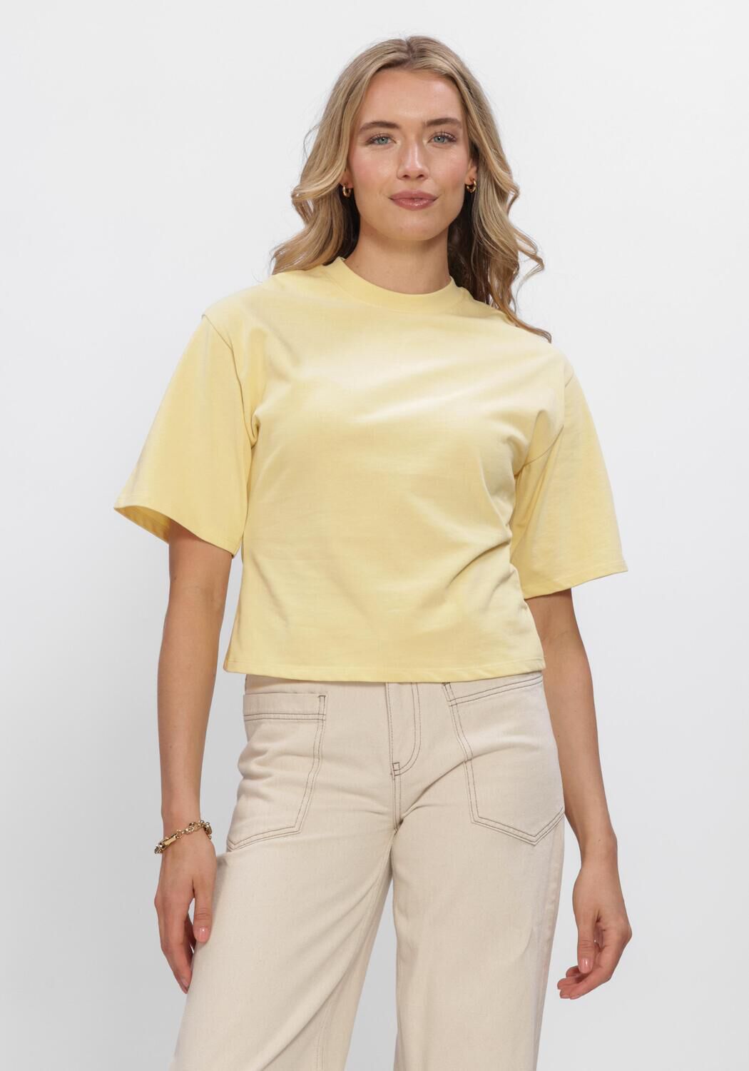 Gelbe MODSTR&Ouml;M Tops & T-shirts TAMPAMD T-SHIRT - large