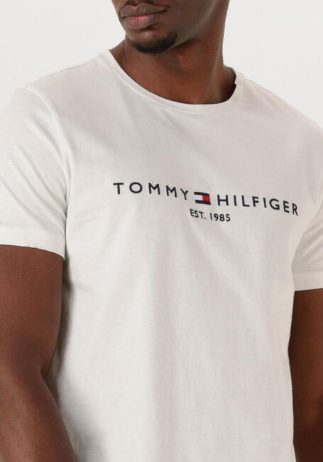 Weiße TOMMY HILFIGER T-shirt TOMMY LOGO TEE - large