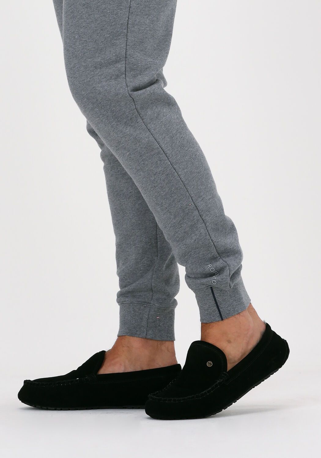 Schwarze WARMBAT Hausschuhe EARLWOOD - large