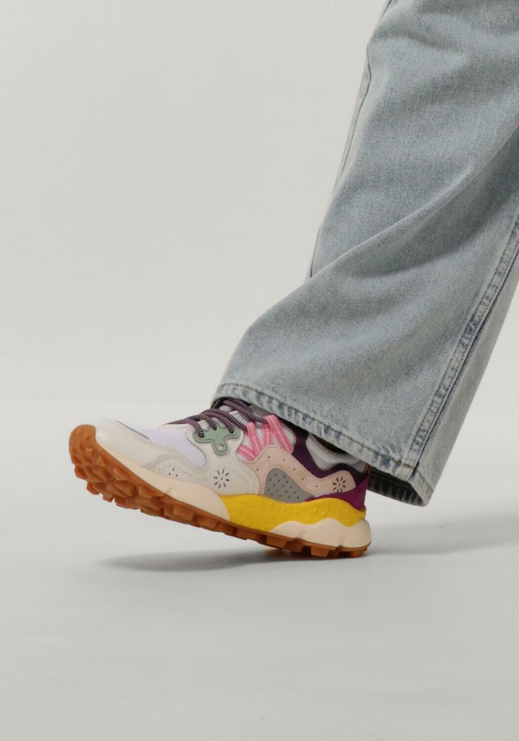 Wei&szlig;e FLOWER MOUNTAIN Sneaker Low YAMANO 3 WOMAN - large