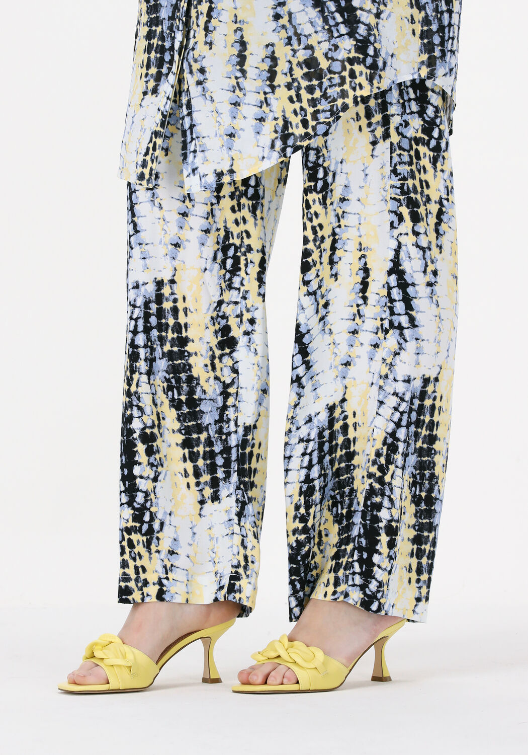 Gelbe GUESS Mules DILLIE - large