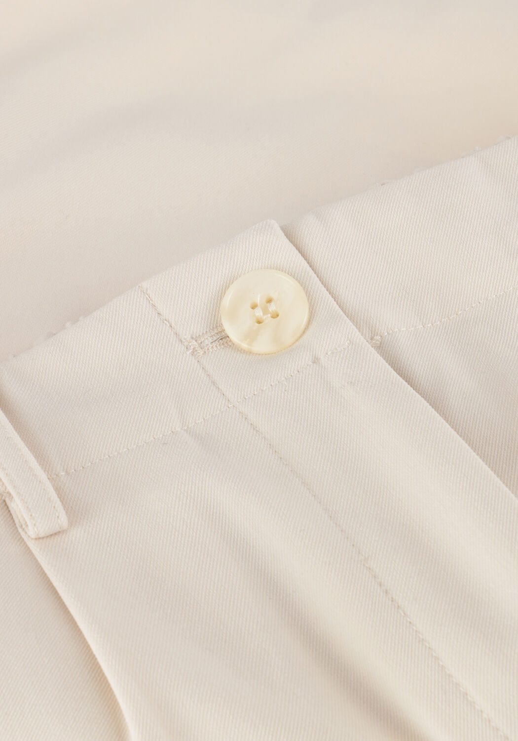 Beige YDENCE Hosen SHORT JENNY - large