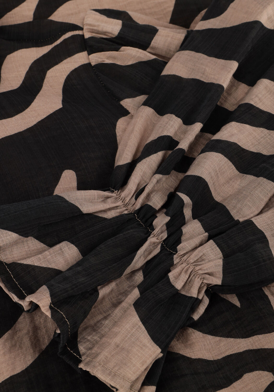 Schwarze BRUUNS BAZAAR Midikleid BBARMADA DRESS - large