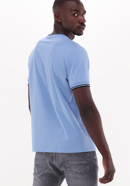 Hellblau FRED PERRY T-shirt TWIN TIPPED T-SHIRT - large