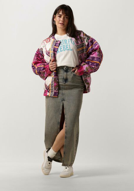 Weiße COLOURFUL REBEL T-shirt CR PATCH BOXY TEE - large