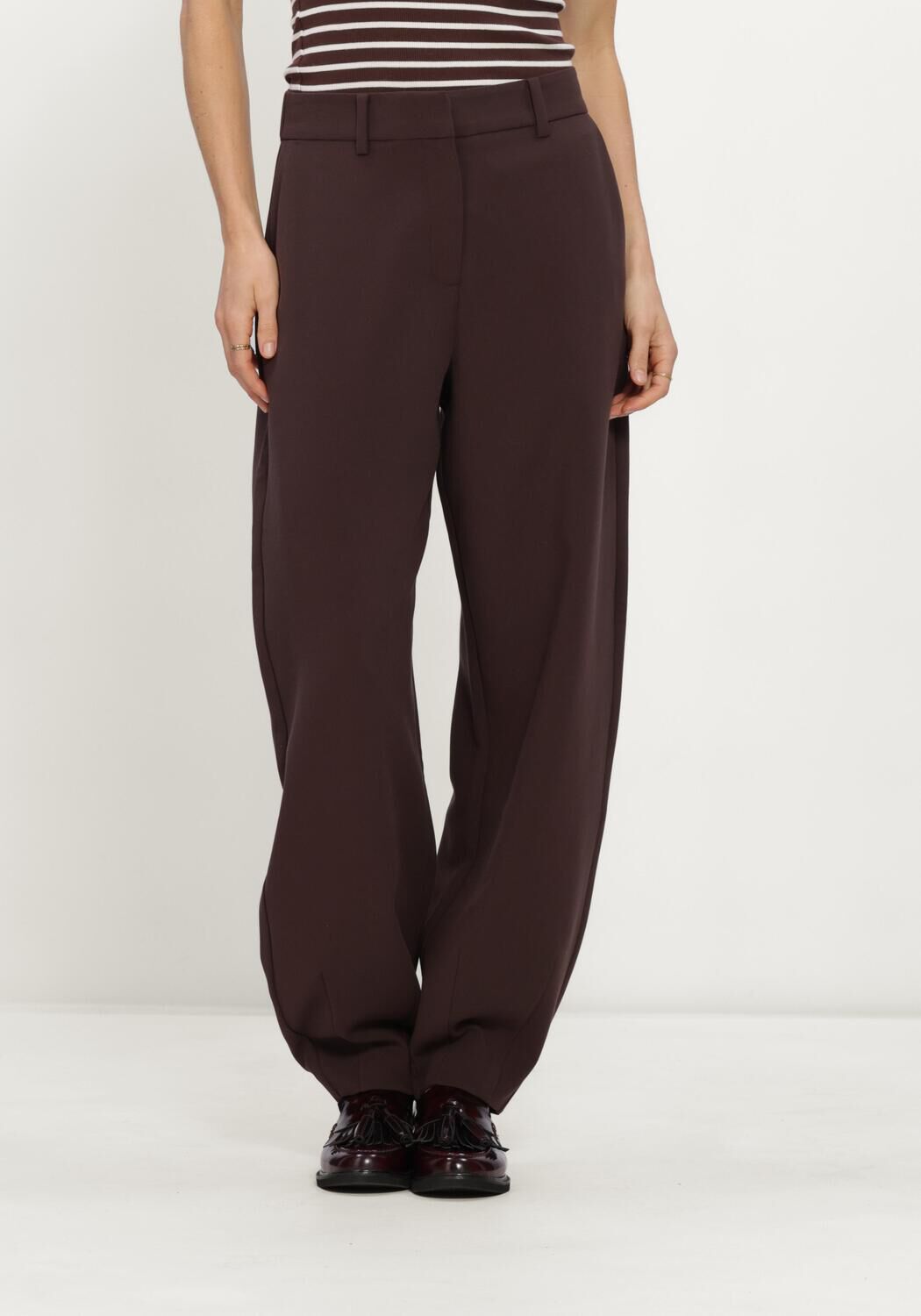 Braune MSCH COPENHAGEN Wide jeans MSCHMACY MICHELLE HW BARREL PANTS - large