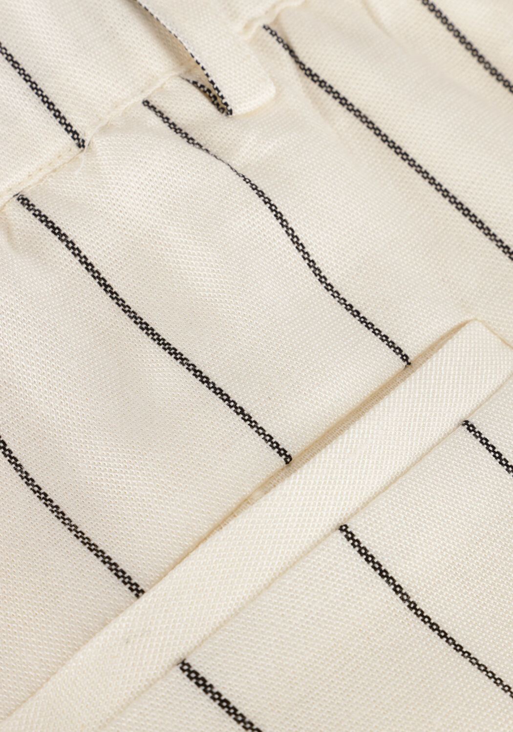 Nicht-gerade weiss Y.A.S. Hosen YASALIVA HW SHORTS - large