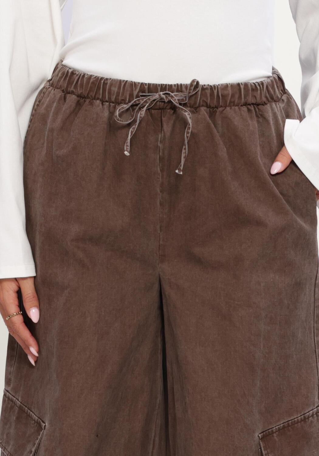Braune REFINED DEPARTMENT Cargohosen LADIES WOVEN WASHED WIDE LEG CARGO PANTS MILA - large