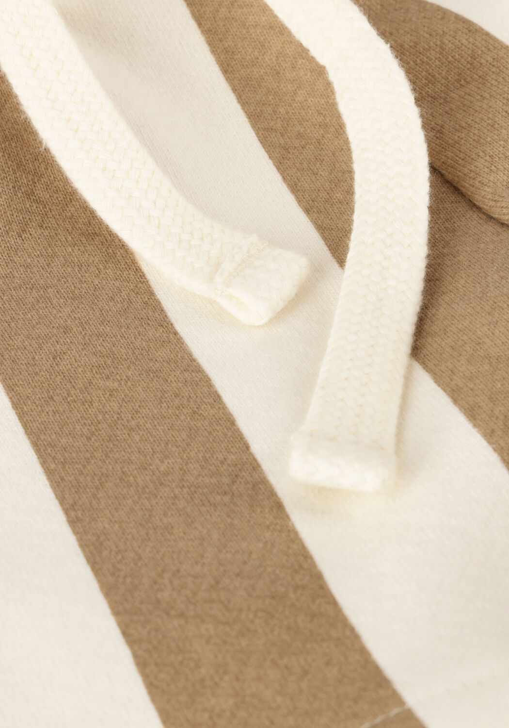 Wei&szlig;e YOUR WISHES Kurze Hose BOLD STRIPES RELAXED SHORTS - large