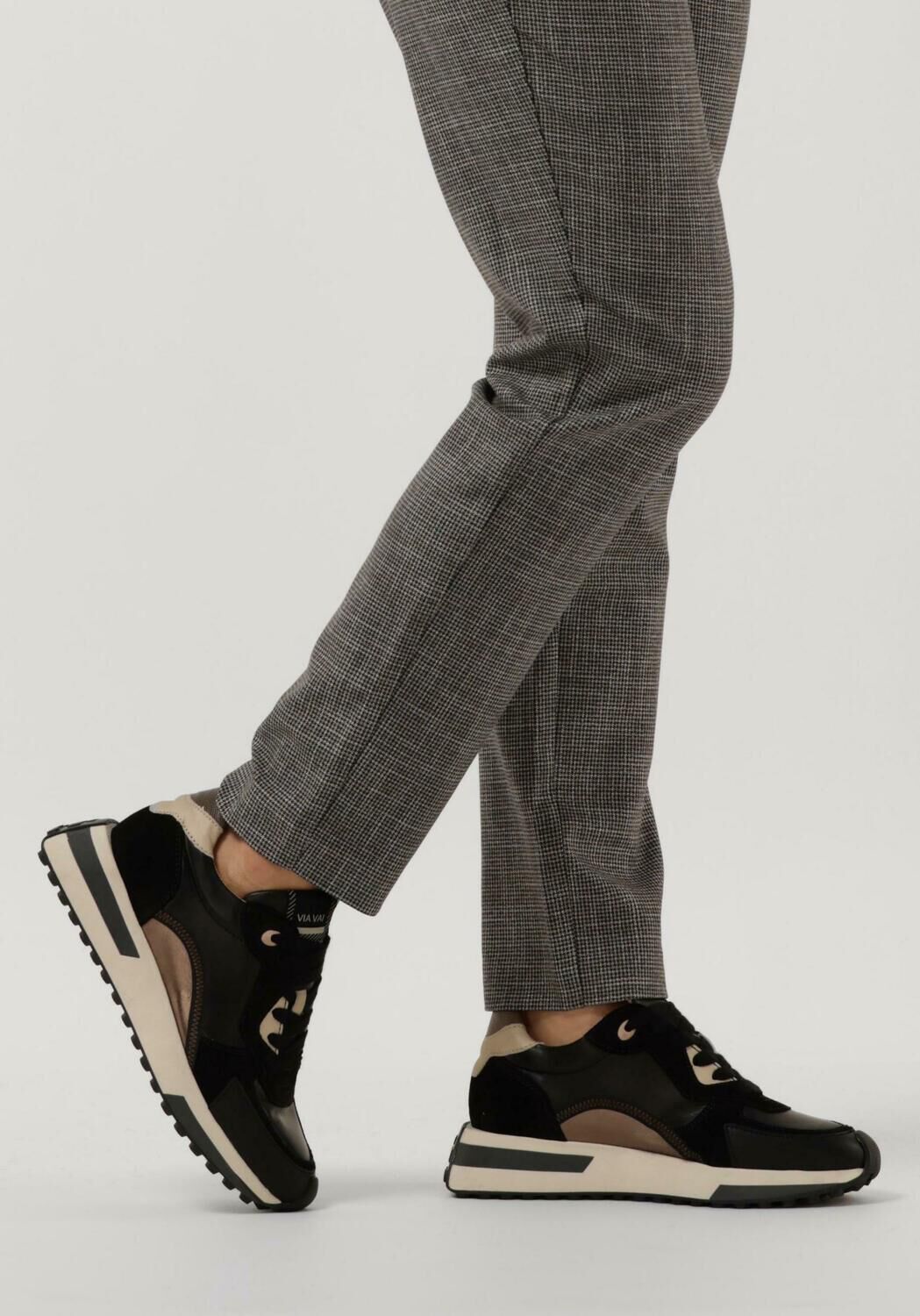 Schwarze VIA VAI Sneaker Low POSY - large